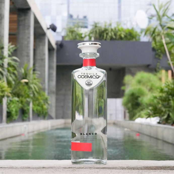 Introducing Cosmico Blanco: A Premium Tequila Experience!