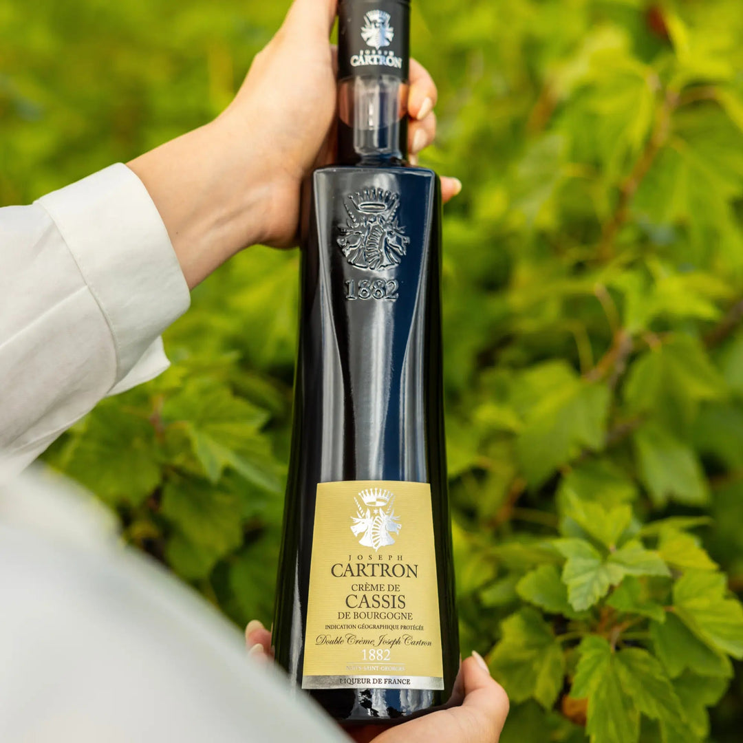 Cartron Crème de Cassis de Bourgogne (Blackcurrant) Liqueur 700 ml - Main Street Liquor